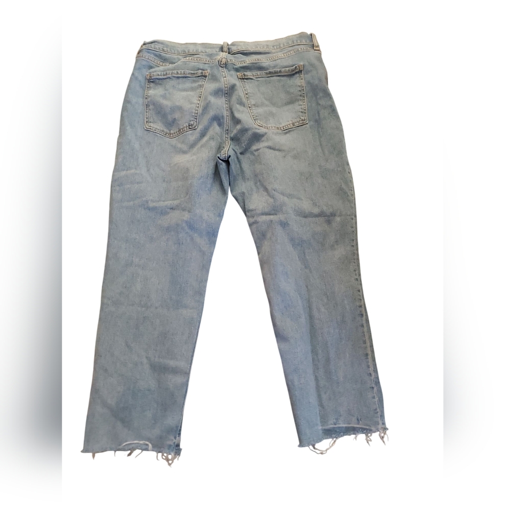 OLD NAVY MID RISE BOYFRIEND DISTRESSED LIGHT BLUE CROP JEANS - Picture 2 of 4